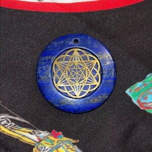 Lapis Lazuli Round Pendant with Gold Geometric Inlay